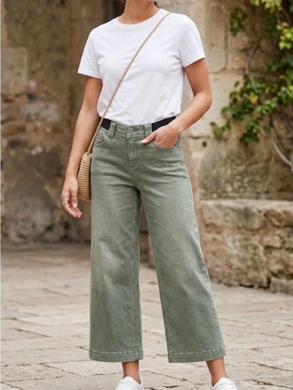 Democracy Women’s Wide Leg Jeans Size 6 Army Green
